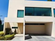 Casa en condominio en residencial Adara en Metepec, muy...