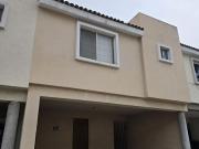 Casa en condominio en Santa Catarina