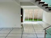 Casa en condominio en Santa Cruz Ocotitlan