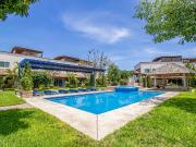 CASA FRENTE ALBERCA CON ROOF GARDEN EN RESID. TULIPANES,...