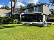 Casa en condominio en Venta Avándaro