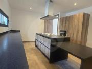 Casa en condominio en venta en Bosque Real