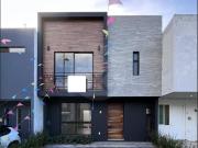 Casa en condominio en venta en Fraccionamiento Bosque Real