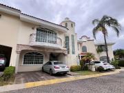 Casa en condominio en venta en Fraccionamiento Bugambilias