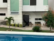 Casa en condominio en venta en Fraccionamiento Real de...