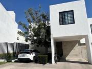 Casa en condominio en venta en Fraccionamiento...