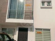 Casa en condominio en venta en Jardines del Valle