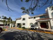 Casa en condominio en venta en Loma Real