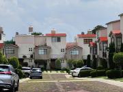 Casa en condominio en venta en San Nicolás Totolapan