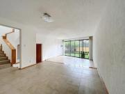 Casa en condominio en venta en Santa Úrsula Xitla