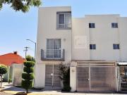 Casa en Condominio en Venta, Los Heroes Chalco III,...