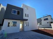 Casa en Condominio Grand Juriquilla, estudio en PB y...