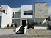 Casa en Condominio Horizontal en Venta en Bosque Esmeralda