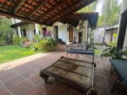 Casa en Condominio IMURI, con Vigilancia, Col. Lomas de...