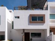 Casa en condominio Lucepolis en Milenio III. 3...