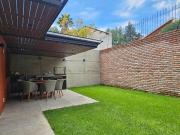 Casa en Condominio Remodelada con jardín y terraza