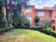 Casa en condominio subiendo por Carretera Ajusco
