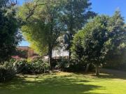 Casa en Condominio y en Calle Cerrada en Venta, Abajo...