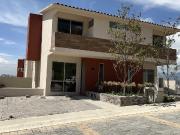 Casa en condominio Zona Esmeralda