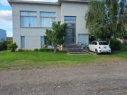 Casa en Confluencia Urbana