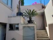 Casa en Conjunto con Vigilancia en Venta o Renta, Santa...