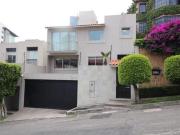 Casa en Conjunto con Vigilancia en Venta o Renta, Santa...