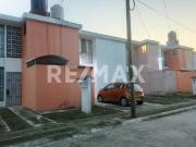 Casa en conjunto de 3 recamaras con estacionamiento en...