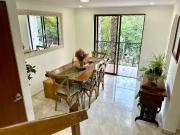 Casa en CONJUNTO, de Cuatro Niveles con Doble Fachada –...