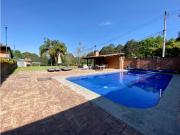 CASA EN CONJUNTO EN AVNDARO