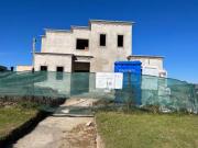 Casa en construcción en El Canton Golf