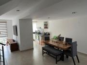 Casa en cordillera, en perfectas condiciones!