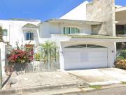 CASA EN COSTA DE ORO