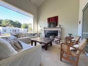 Casa en Costa Esmeralda · Alquiler en Residencial 2 con...