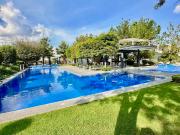 Casa en coto 10 Solares, Vasanta, con cuarto de servicio...