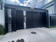 Casa en Coto a 5 min de Av Patria y M. Otero