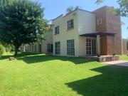 Casa en coto con albera en Semderps del Lago