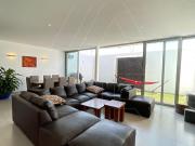 Casa en Coto con Alberca Frente al Parque Metropolitano