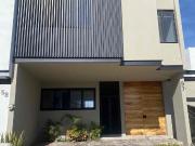 Casa en coto Sendas Residencial, Zapopan, Jalisco