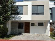 Casa en coto Zanthe, Solares