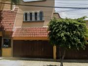 ¡Casa en Coyoacán al 60% de su valor! Vive o invierte en...