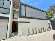 Casa en Cuernavaca con ALBERCA en privada