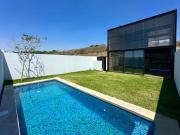 Casas en Cuernavaca con amplio jardín y alberca privada