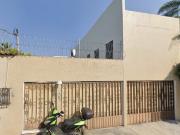 CASA EN CUERNAVACA MUY AMPLIA, ALBERCA, ACABADOS DE...