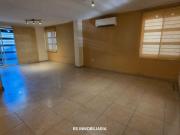 Casa en cumbres con paneles solares