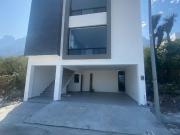 Casa en Cumbres Elite Premier