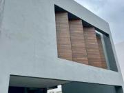 Casa en Cumbres Elite Premier con alberca en García