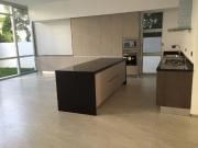 CASA EN CUMBRES NUEVA MINIMALISTA