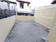 Casa en dos niveles bien ubicada con dos recamaras en el...