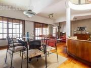 Casa en dos plantas con jardin