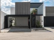 Casa en Dzitya 3 recámaras +Alberca en Privada